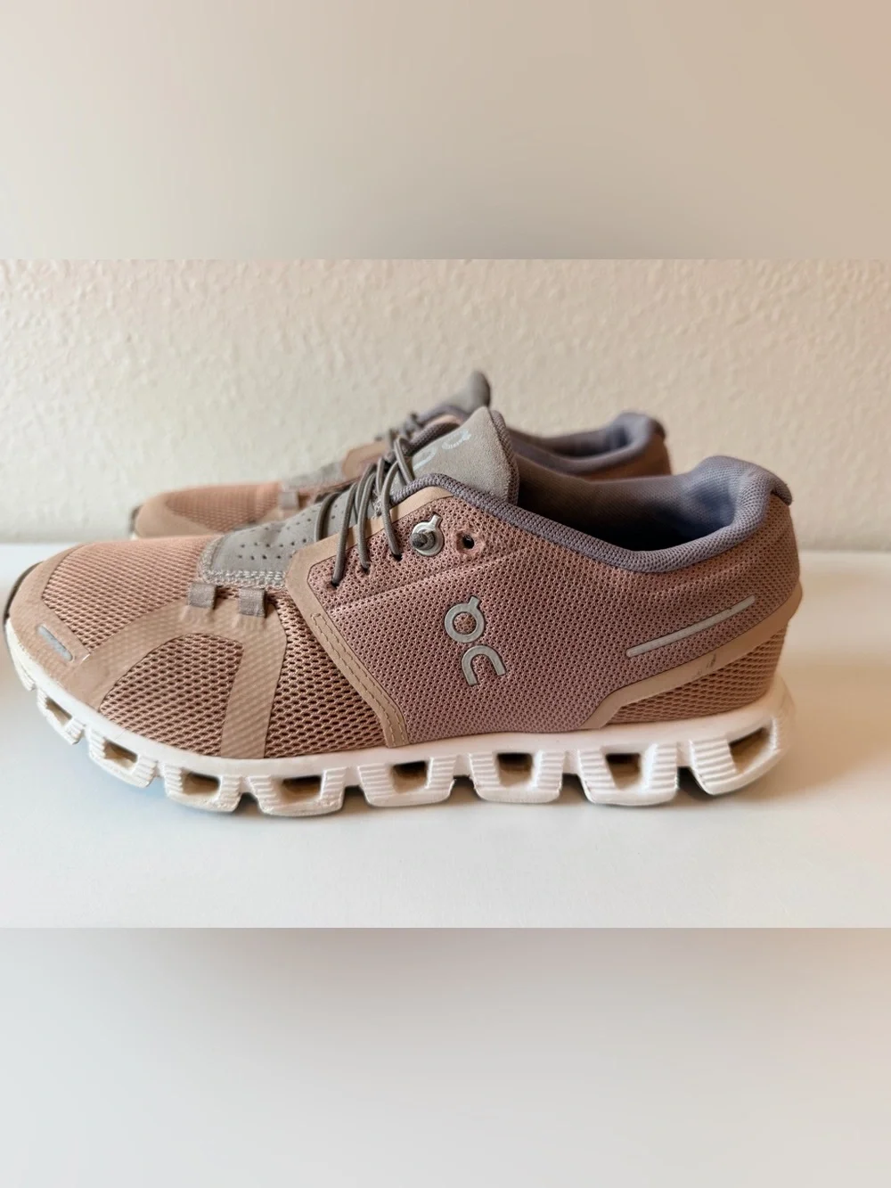 On Cloud 5 Women’s Sneakers
